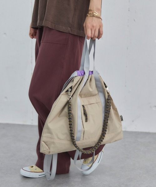 Doux archives（ドゥアルシーヴ）の「ナイロン3WAYスクエアトート（トートバッグ・レディース・グレー/ブラック・FREE）」の16枚目の写真