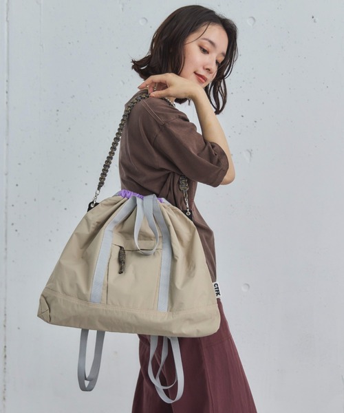 Doux archives（ドゥアルシーヴ）の「ナイロン3WAYスクエアトート（トートバッグ・レディース・グレー/ブラック・FREE）」の14枚目の写真