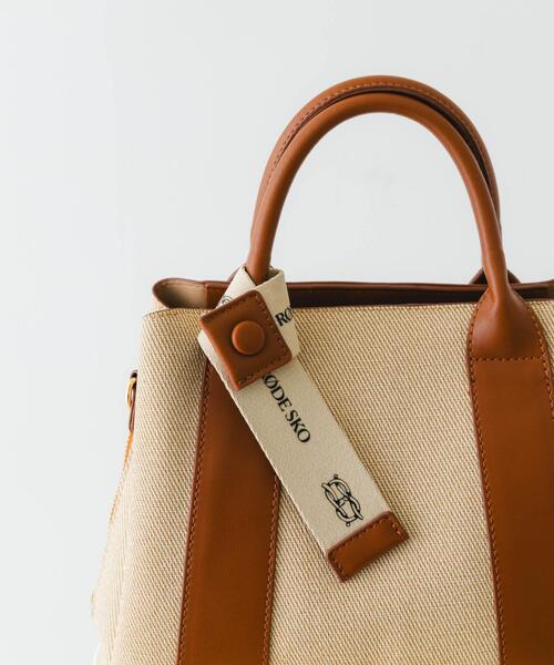 RODE SKO（ロデスコ）の「『Mサイズ』ロゴリボン付2WAYハンドバッグ（ハンドバッグ・レディース・ブラック/オフホワイト/ベージュ/アイボリー/ホワイト系その他/ライトブルー・ONE）」の9枚目の写真