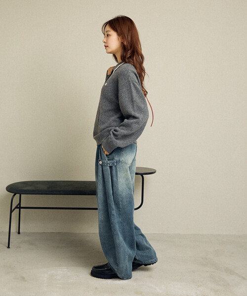 PUBLUX（パブリュクス）の「MARY QUANT × PUBLUX/マリークワント 襟ライン ワンポイント刺繍 ニット ポロシャツ　限定展開（ニット/セーター・レディース・サックスブルー/チャコールグレー/ベージュ/ピンク・ﾌﾘ-）」の7枚目の写真