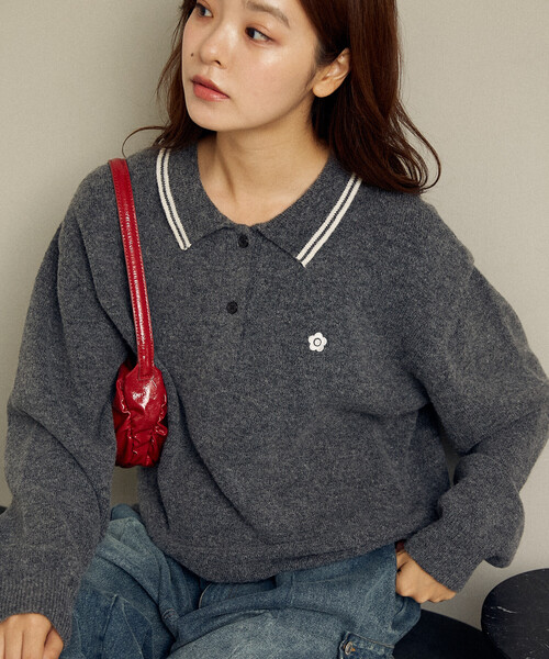 PUBLUX（パブリュクス）の「MARY QUANT × PUBLUX/マリークワント 襟ライン ワンポイント刺繍 ニット ポロシャツ　限定展開（ニット/セーター・レディース・サックスブルー/チャコールグレー/ベージュ/ピンク・ﾌﾘ-）」の10枚目の写真