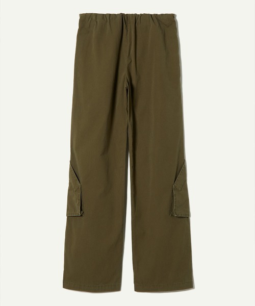 leinwande(ラインヴァンド)の「Patched Pocket Organic Cotton Trousers / パッチドポケットオーガニックコットントラウザー(カーゴパンツ・レディース・カーキ・MEDIUM/SMALL)」の4枚目の写真