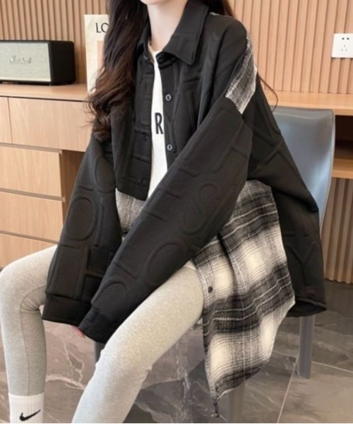 LADY LIKE(レディライク)の「異素材切替えゆったりシャツジャケット(シャツ/ブラウス・レディース・ブラック/グレー・M)」の4枚目の写真