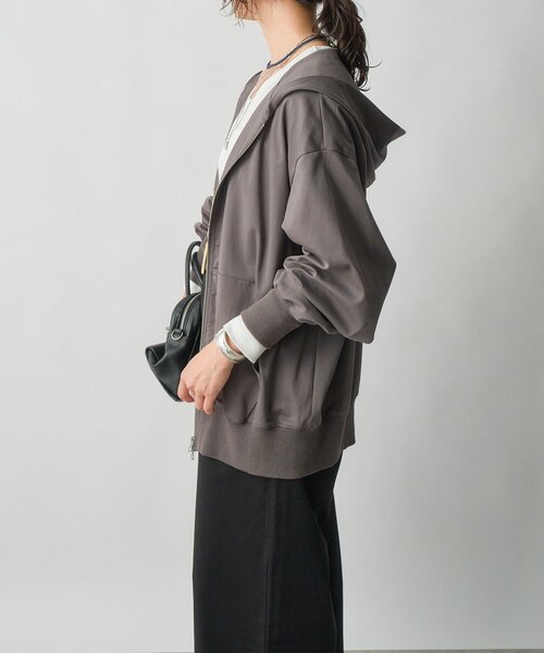 RIVE DROITE（リヴドロワ）の「【MYSELFbyRD/マイセルフバイリヴドロワ】HOODIE（パーカー・レディース・ブラック/チャコールグレー・FREE）」の14枚目の写真