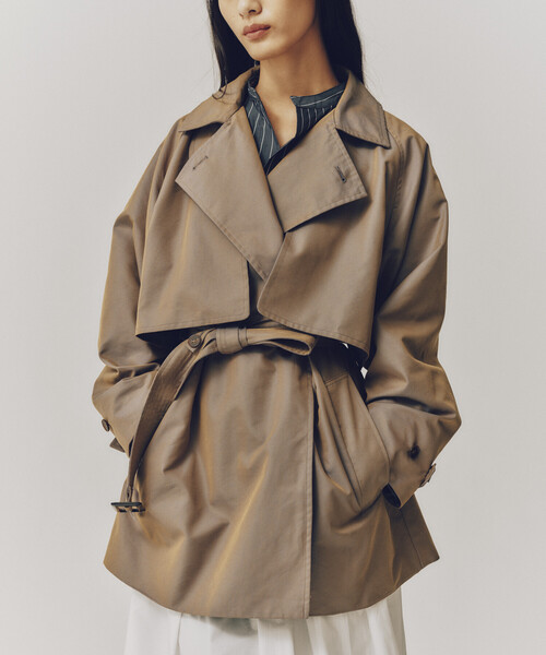 Firsthand(ファーストハンド)の「Firsthand/ファーストハンド ミドル丈 T/Cシャンブレー トレンチコート(トレンチコート・レディース・サックスブルー/ピンク/ベージュ・FREE)」の4枚目の写真