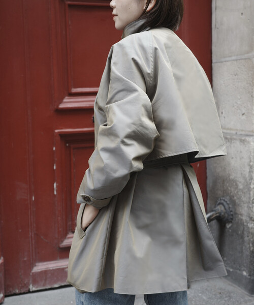 Firsthand(ファーストハンド)の「Firsthand/ファーストハンド ミドル丈 T/Cシャンブレー トレンチコート(トレンチコート・レディース・サックスブルー/ピンク/ベージュ・FREE)」の10枚目の写真