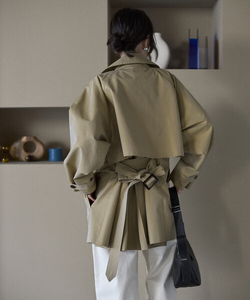 Firsthand(ファーストハンド)の「Firsthand/ファーストハンド ミドル丈 T/Cシャンブレー トレンチコート(トレンチコート・レディース・サックスブルー/ピンク/ベージュ・FREE)」の17枚目の写真