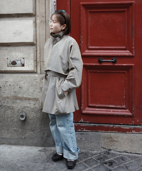 Firsthand(ファーストハンド)の「Firsthand/ファーストハンド ミドル丈 T/Cシャンブレー トレンチコート(トレンチコート・レディース・サックスブルー/ピンク/ベージュ・FREE)」の2枚目の写真