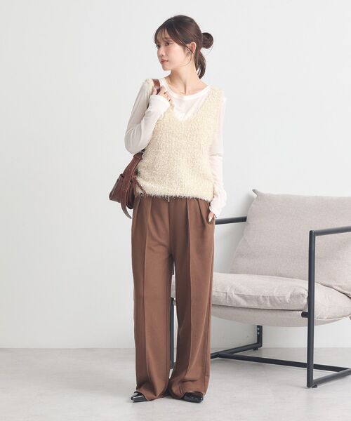 earth music&ecology(アースミュージックアンドエコロジー)の「ポンポンヤーンベスト(ベスト・レディース・アイボリー/ライトグレー/モカ・FREE)」の14枚目の写真