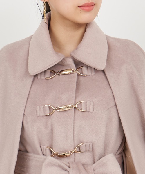 ROYAL PARTY(ロイヤルパーティー)の「ビット付ケープコート(その他アウター・レディース・ブラック/ピンクベージュ/オフホワイト・FREE)」の14枚目の写真