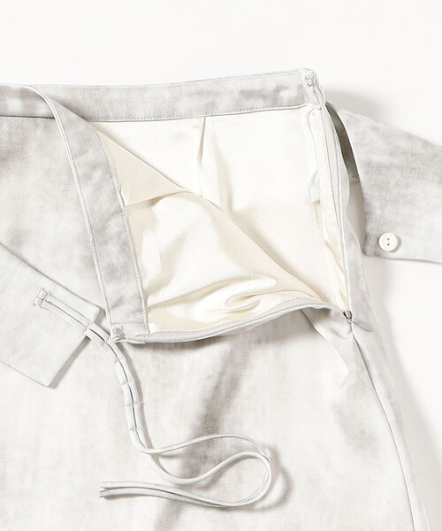 Ray BEAMS（レイビームス）の「RBS / サテン プリント ベルベット スカート（スカート・レディース・オフホワイト/ベージュ・0/1）」の9枚目の写真