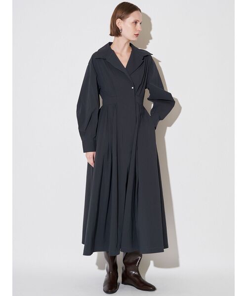 セール】オープンカラーフィット＆フレアワンピース（ワンピース