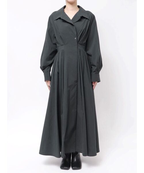 新作 EATME オープンカラーワンピースグレー EATME（イートミー）の「オープンカラーレースワンピース（ワンピース