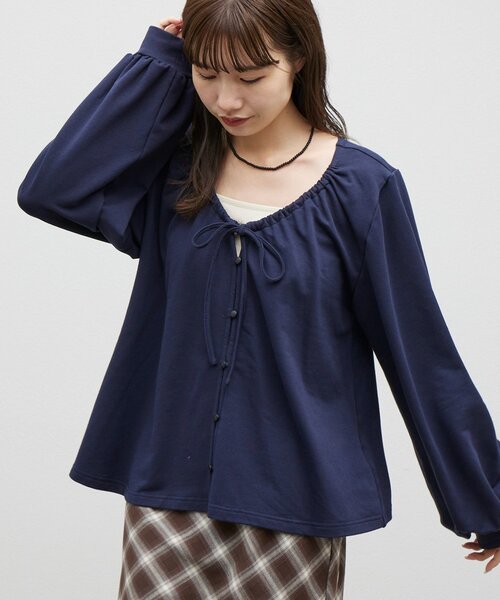 DISCOAT(ディスコート)の「【umm.】ギャザーリボンプルオーバー(Tシャツ/カットソー・レディース・ネイビー/グレー・FREE)」の2枚目の写真