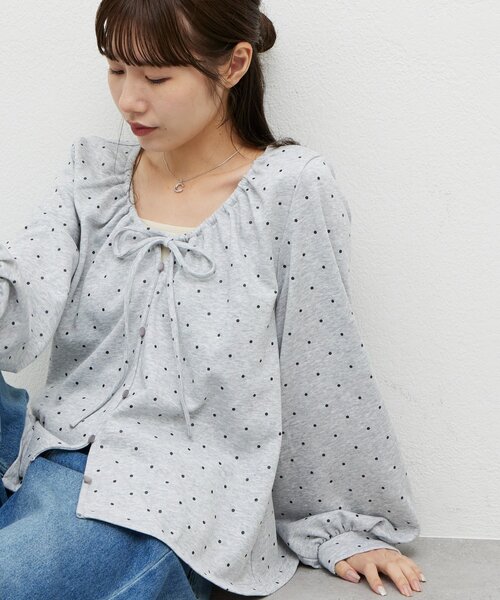 DISCOAT(ディスコート)の「【umm.】ギャザーリボンプルオーバー(Tシャツ/カットソー・レディース・ネイビー/グレー・FREE)」の13枚目の写真