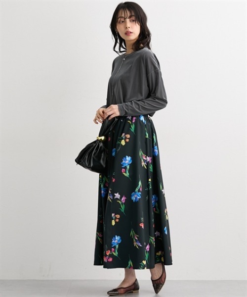 nissen（ニッセン）の「シアーベロアオーバーサイズトップス＜大きいサイズ有＞（Tシャツ/カットソー・レディース・モカ/チャコールグレー/ブルー/アイボリー/ブラック・S/M/L/LL）」の6枚目の写真