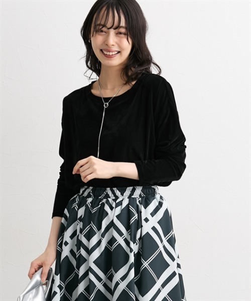 nissen（ニッセン）の「シアーベロアオーバーサイズトップス＜大きいサイズ有＞（Tシャツ/カットソー・レディース・モカ/チャコールグレー/ブルー/アイボリー/ブラック・S/M/L/LL）」の16枚目の写真