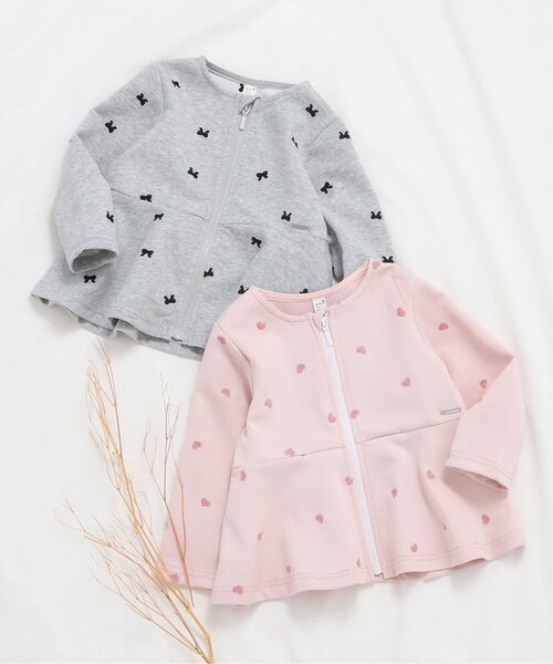 apres les cours（アプレレクール）の「【ジュニア対応】ハート・リボン刺繍ペプラムジャケット（カーディガン/ボレロ・キッズ・グレー/ピンク・90/100/110/120/130/140/80）」の3枚目の写真
