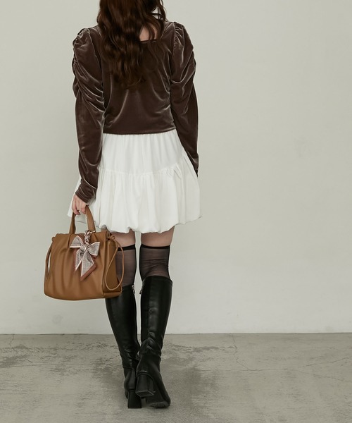Cherir Mignon(シェリルミニョン)の「【Cherir Mignon】マルチウェイギャザーショルダーベロアプルオーバー(Tシャツ/カットソー・レディース・ミント/ブラウン/ピンク/ブラック・FREE)」の5枚目の写真