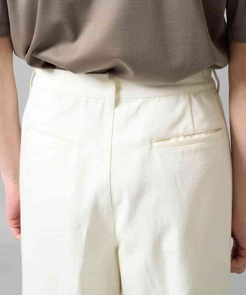 a.v.v（アーヴェヴェ）の「【イージーケア/毛玉になりにくい】ワンタックワイドデニムスラックス【ストレッチ/洗濯機で洗える】（その他パンツ・メンズ・アイボリー・48/46）」の17枚目の写真
