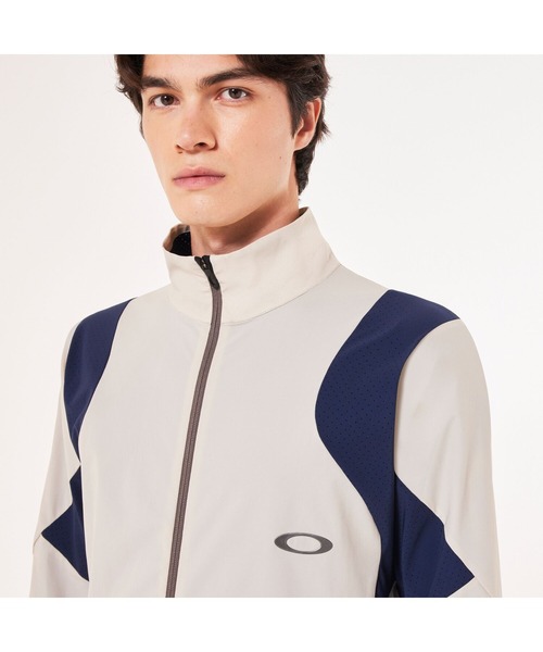 OAKLEY（オークリー）の「オークリー  ENHANCE FUSION FLEX JACKET 1.0/ジャケット/軽量/吸汗速乾/スポーツ・トレーニング/OAKLEY（その他アウター・メンズ・ブラック/ホワイト×ネイビー・L/S/M/XL）」の7枚目の写真