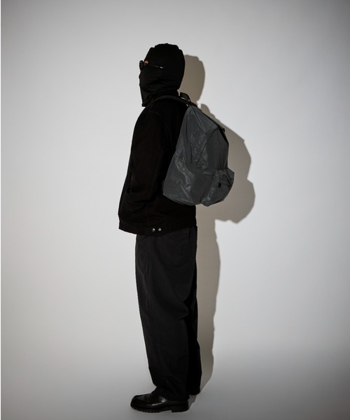 PACKING(パッキング)の「PACKING/パッキング BLACK REFLECTIVE BACKPACK(バックパック/リュック・メンズ・ブラック・F)」の2枚目の写真