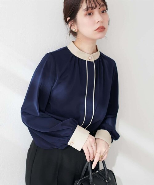 natural couture（ナチュラルクチュール）の「【WEB限定】バイカラーデザイン釦ブラウス（シャツ/ブラウス・レディース・アイボリー/チャコールグレー/オフホワイト/ピンク系その他/ネイビー/ブルー系その他/ベージュ・FREE）」の5枚目の写真