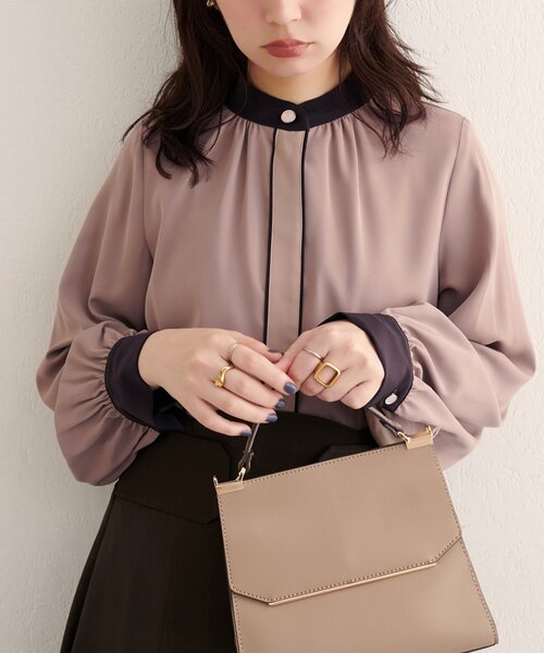 natural couture（ナチュラルクチュール）の「【WEB限定】バイカラーデザイン釦ブラウス（シャツ/ブラウス・レディース・アイボリー/チャコールグレー/オフホワイト/ピンク系その他/ネイビー/ブルー系その他/ベージュ・FREE）」の7枚目の写真