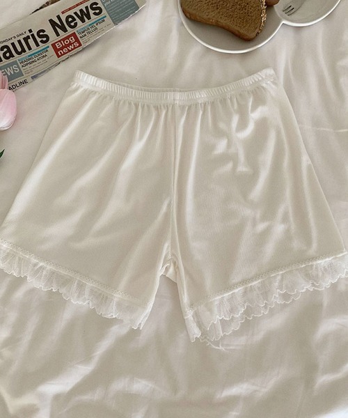 shoppinggo(ショッピングゴー)の「ペチパンツ レース ペチコート インナーショーツ 無地 ボックスショーツ シームレス 下着(その他パンツ・レディース・ブラック/ベージュ/ホワイト/ピンク/グレー・FREE)」の8枚目の写真