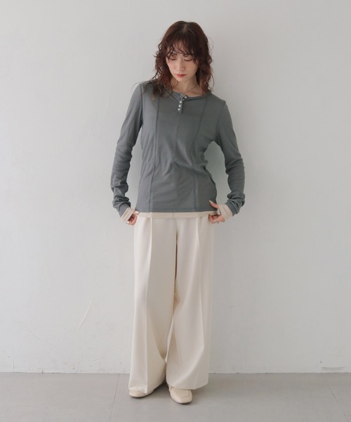 CLEIO（クレイオ）の「【CLEIO】２ピースヘンリーネックセミシアートップス 2-PIECE HENLEY NECK SEMI-SHEER TOP/980-14615（Tシャツ/カットソー・レディース・チャコール/ブラウン・FREE）」の16枚目の写真