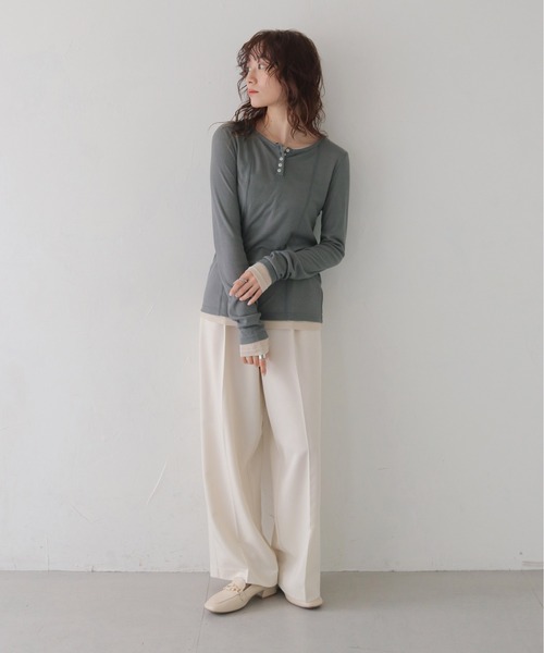 CLEIO（クレイオ）の「【CLEIO】２ピースヘンリーネックセミシアートップス 2-PIECE HENLEY NECK SEMI-SHEER TOP/980-14615（Tシャツ/カットソー・レディース・チャコール/ブラウン・FREE）」の20枚目の写真
