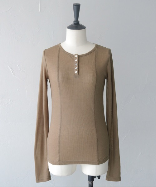 CLEIO（クレイオ）の「【CLEIO】２ピースヘンリーネックセミシアートップス 2-PIECE HENLEY NECK SEMI-SHEER TOP/980-14615（Tシャツ/カットソー・レディース・チャコール/ブラウン・FREE）」の10枚目の写真