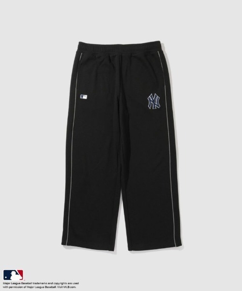 MLB(メジャーリーグベースボール)の「MLB Retro Line Wide Sweatpants/MLBレトロラインワイドスウェットパンツ(スウェットパンツ・メンズ・ブラック/ブラウン/アッシュグレー・L/M/XL)」の2枚目の写真