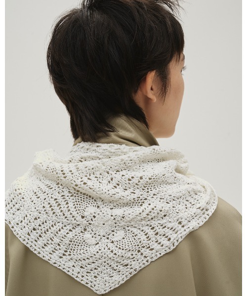 TODAYFUL(トゥデイフル)の「Crochet Lace Scarf(バンダナ/スカーフ・レディース・キナリ/ブラック・FREE)」の5枚目の写真