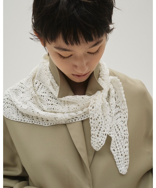 TODAYFUL(トゥデイフル)の「Crochet Lace Scarf(バンダナ/スカーフ・レディース・キナリ/ブラック・FREE)」の6枚目の写真