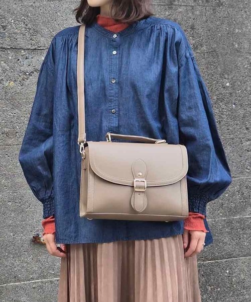 Bleu Bleuet(ブルーブルーエ)の「ラウンド3Wayサッチェルバッグ(ショルダーバッグ・レディース・ダークブラウン/ブラック/ベージュ・FREE)」の20枚目の写真