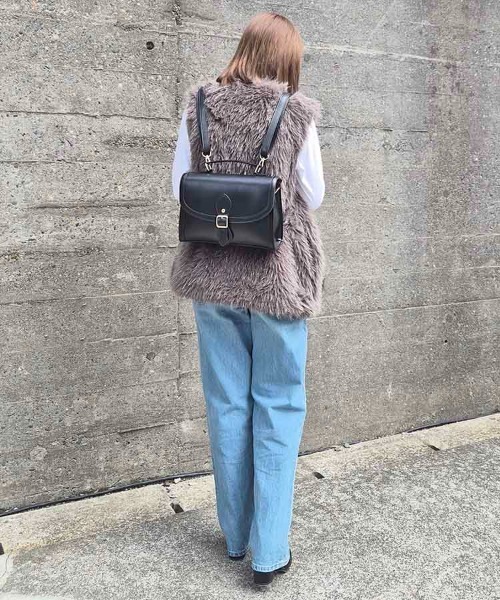 Bleu Bleuet(ブルーブルーエ)の「ラウンド3Wayサッチェルバッグ(ショルダーバッグ・レディース・ダークブラウン/ブラック/ベージュ・FREE)」の11枚目の写真