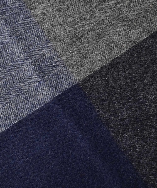 TAKEO KIKUCHI(タケオキクチ)の「【洗えるカシミヤ】 ピュアカシミヤ 4面パネルマフラー(マフラー・メンズ・ブルー系4/ブラック系4/ワイン系1/モスグリーン系4/ネイビー系4/グレー系4/ダークブラウン系4/オレンジ系その他5・00)」の9枚目の写真