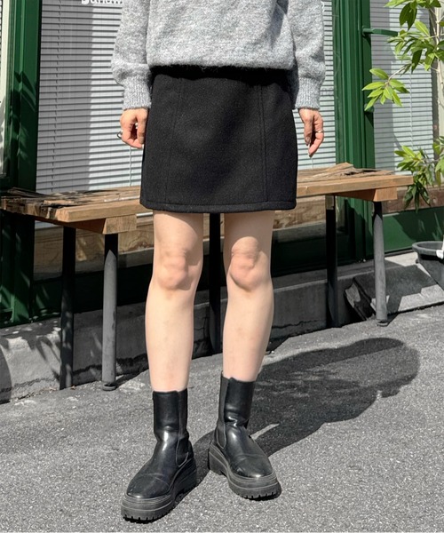 LE MORE（リモア）の「フェイクウールコクーンミニスカート（スカート・レディース・ブラック/チャコール・FREE）」の3枚目の写真