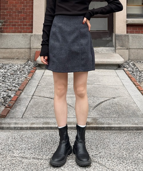LE MORE（リモア）の「フェイクウールコクーンミニスカート（スカート・レディース・ブラック/チャコール・FREE）」の9枚目の写真