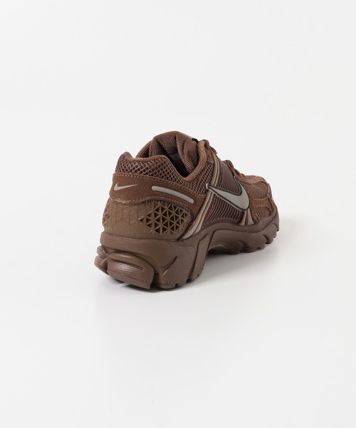 NIKE（ナイキ）の「NIKE　ズームボメロ 5 GLD（スニーカー・レディース・ブラウン系その他/ピンク系その他・25/23.5/24.5/24）」の11枚目の写真