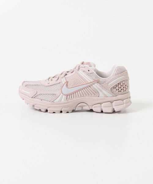 NIKE（ナイキ）の「NIKE　ズームボメロ 5 GLD（スニーカー・レディース・ブラウン系その他/ピンク系その他・25/23.5/24.5/24）」の14枚目の写真