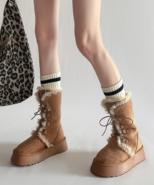 Vipoa（ヴィポア）の「Lace up camel boa boots（ブーツ・レディース・ベージュ・LARGE/MEDIUM/SMALL）」の12枚目の写真
