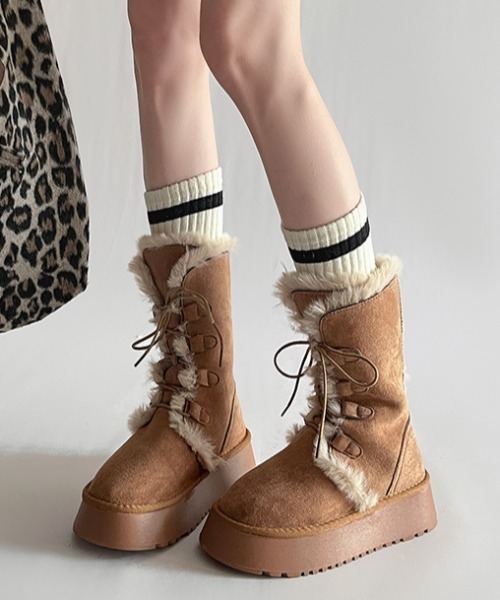 Vipoa（ヴィポア）の「Lace up camel boa boots（ブーツ・レディース・ベージュ・LARGE/MEDIUM/SMALL）」の13枚目の写真
