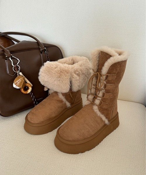 Vipoa（ヴィポア）の「Lace up camel boa boots（ブーツ・レディース・ベージュ・LARGE/MEDIUM/SMALL）」の9枚目の写真