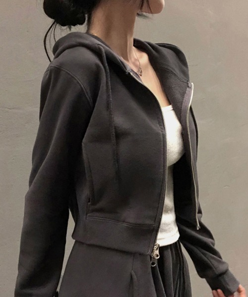 FAVORITO(ファヴォリート)の「ショートパーカーワイドパンツセットアップ(セットアップ・レディース・ダークグレー/ネイビー/ピンク/ライトグレー/ブラック・S/M)」の10枚目の写真