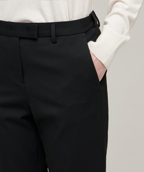 MUSINSA STANDARD WOMAN（ムシンサスタンダードウーマン）の「女性用ヘビーウェイトインナーウェアスリムストレート隠しバンディングスラックス[ブラック]（スラックス・レディース・その他・34/32/30/29/31/24/25/26/27/28）」の4枚目の写真