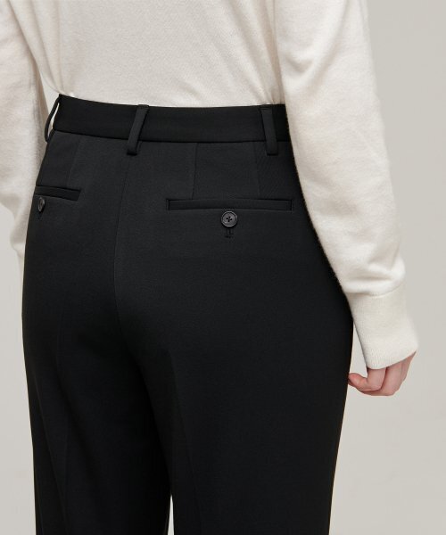 MUSINSA STANDARD WOMAN（ムシンサスタンダードウーマン）の「女性用ヘビーウェイトインナーウェアスリムストレート隠しバンディングスラックス[ブラック]（スラックス・レディース・その他・34/32/30/29/31/24/25/26/27/28）」の7枚目の写真