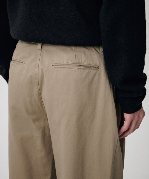 MUSINSA STANDARD（ムシンサスタンダード）の「スリータックセミバルーンチノパンツ[ベージュ]（その他パンツ・メンズ・その他・27/28/29/31/36）」の11枚目の写真