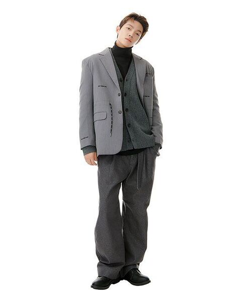 MUSINSA STANDARD（ムシンサスタンダード）の「ラムウールオーバーサイズカーディガン[ミディアムグレー]（カーディガン/ボレロ・メンズ・その他・SMALL/MEDIUM/LARGE/X-LARGE/XX-LARGE）」の8枚目の写真